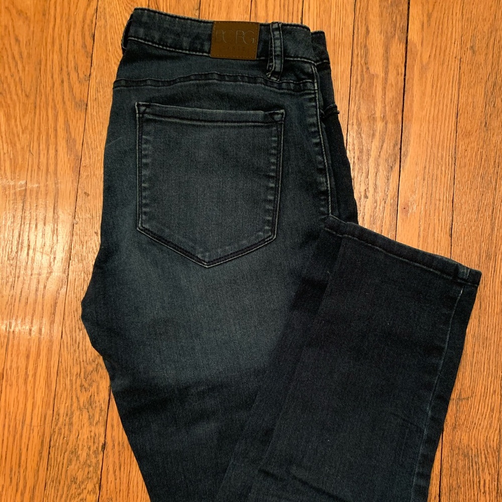 BCBG Paris Like New Dark Wash Jeans